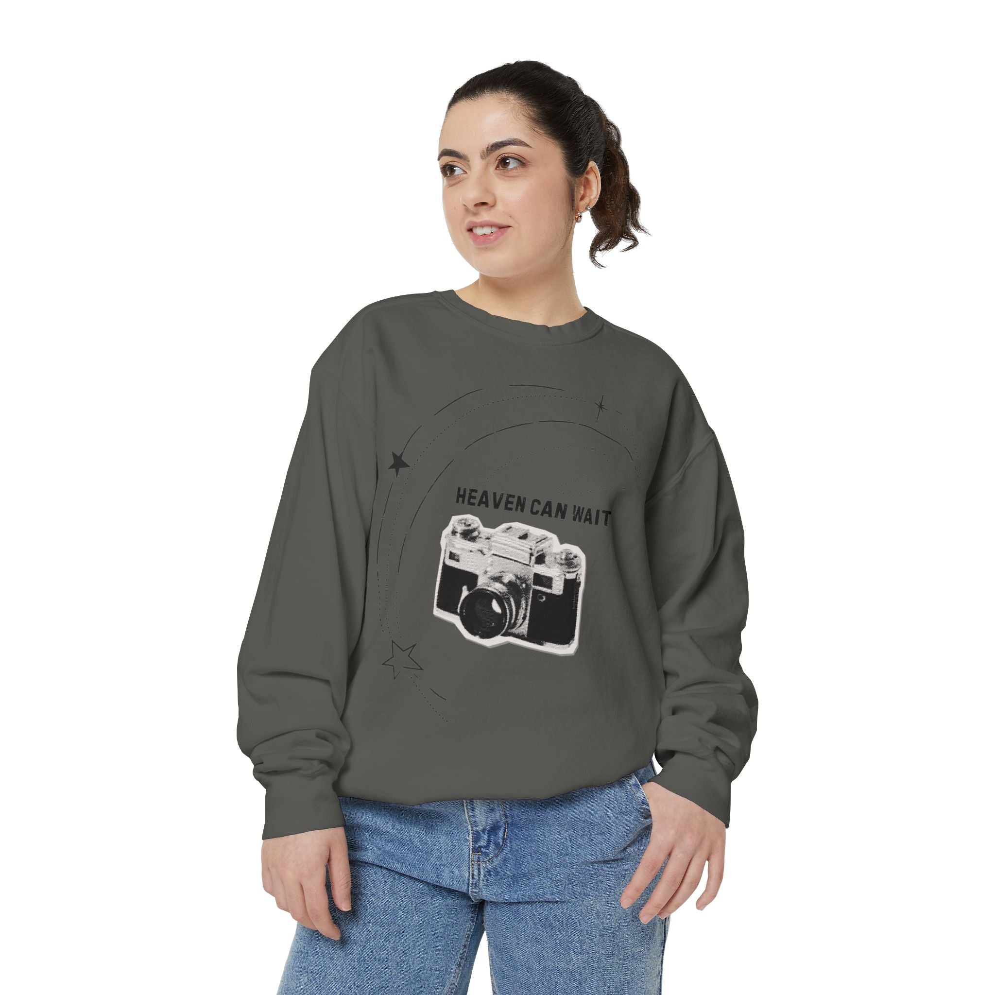 Sweatshirt - 'Heaven Can Wait' Vintage Camera Graphic Crewneck